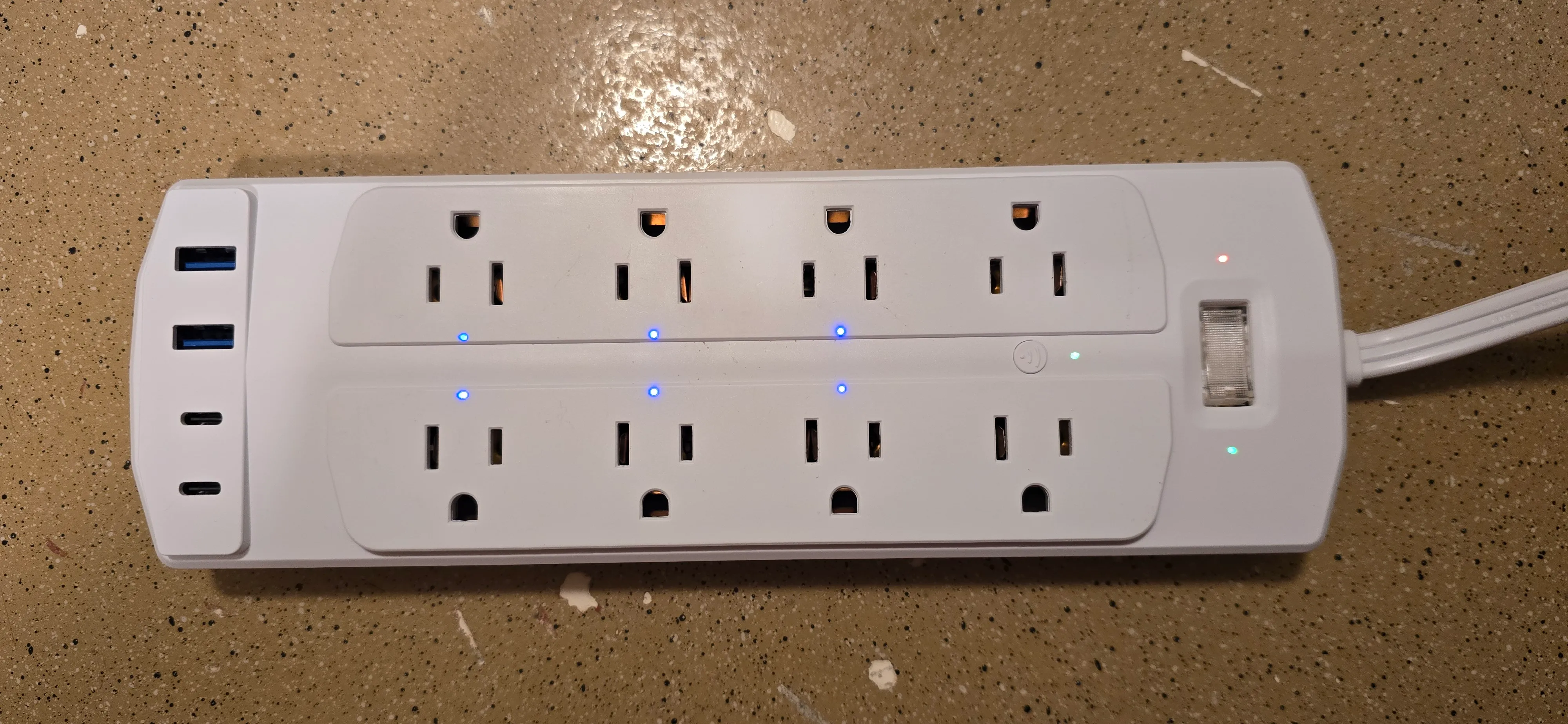 Yozisital Surge Protector with Six Smart Outlets Yozisital Surge Protector with Six Smart Outlets